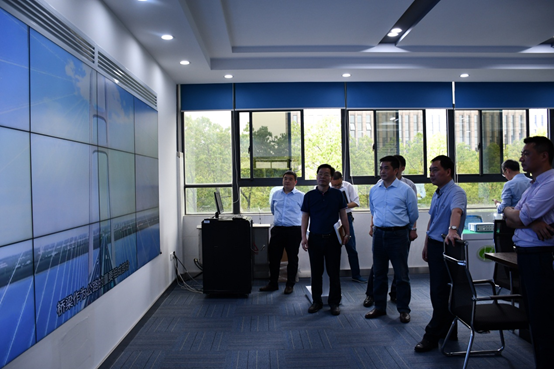 1589715299467063232.png 2.png